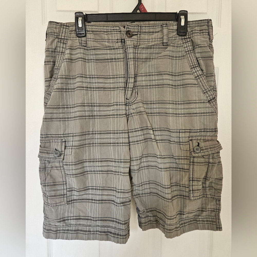 Wear FIRST Men's Gray Plaid Cargo Shorts Size 34